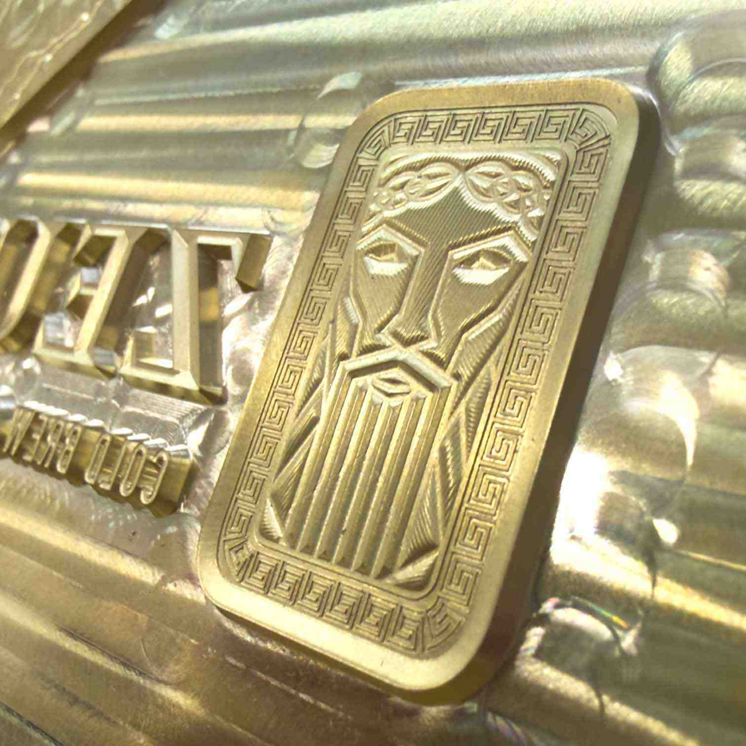 ZEUS DETAIL